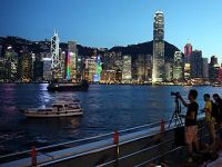 如何购买香港保险？