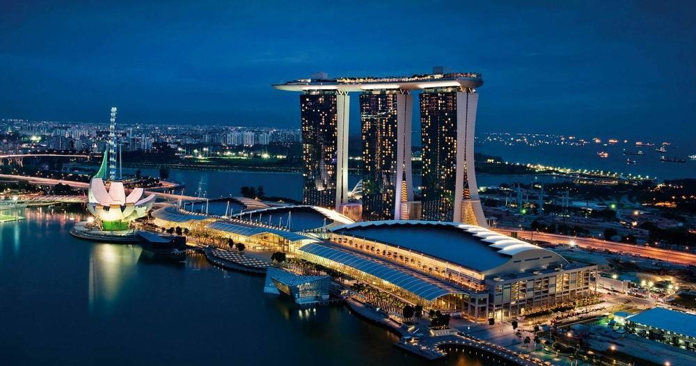 如何去新加坡买保险？