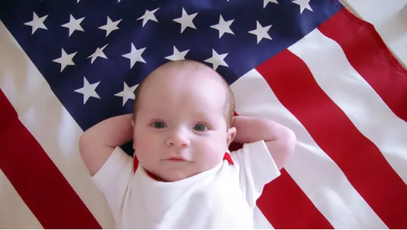 在美国生的宝宝应该在哪买保险？美国？内地？香港？