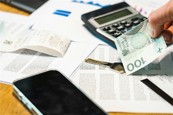 这3款意外险专“打工人”定制，全面保障“996加班族”‌！