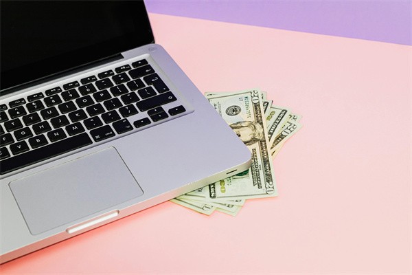 疾病保险退保能退回本金吗？犹豫期后可以退多少钱？