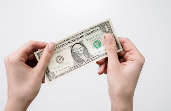 到银行存钱却被忽悠买了保险怎么办？过了犹豫期还如何维权？