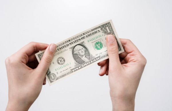 为什么重疾等保障类保险退保要损失本金？如何退保重疾险？