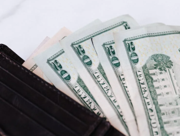 平安智慧星终身寿险(万能型)已经交了十年，要不要退保？退保流程是什么？